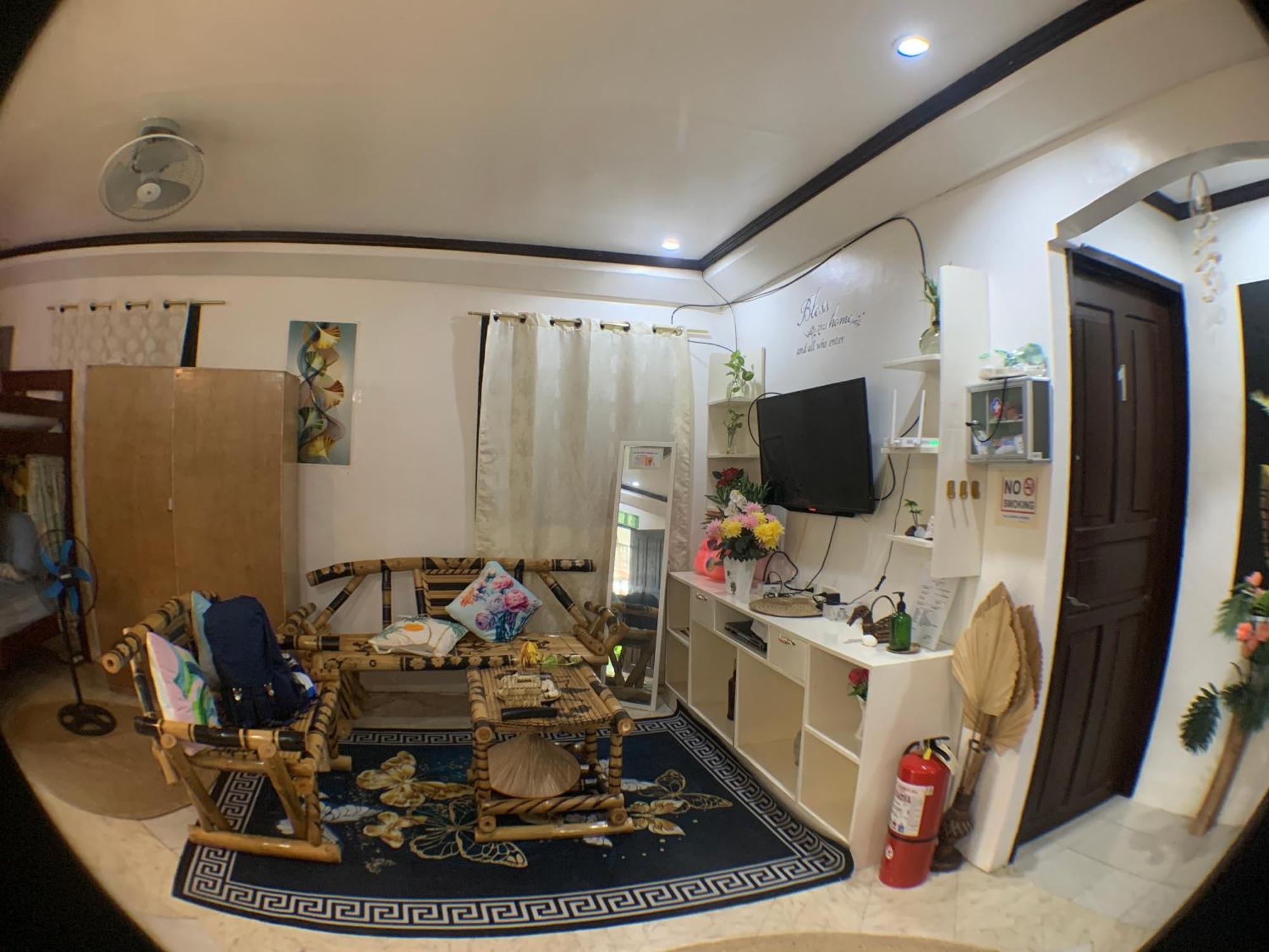 JML Homestay General Luna  Luaran gambar